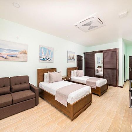 Bungalows Пунта Ува Екстериор снимка